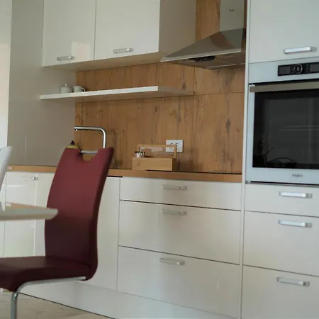 M - Your Business & In Apartmán Šibenik