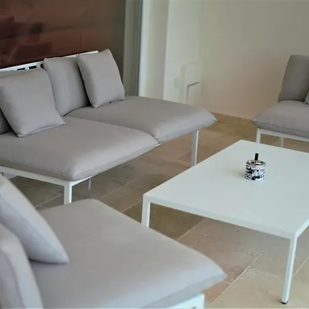 Apartman M - Your Business & In *