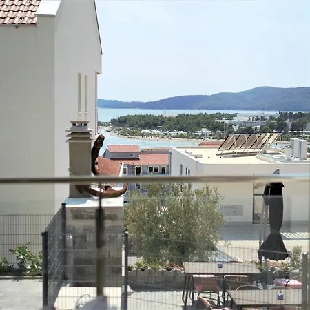 M - Your Business & In Apartman