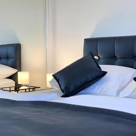 M - Your Business & In Апартаменты *