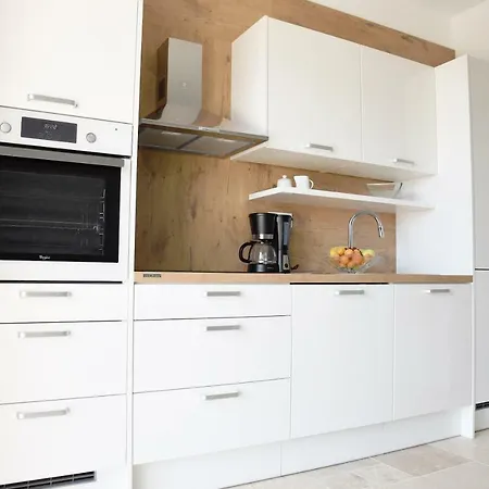 M - Your Business & In Apartmán Šibenik
