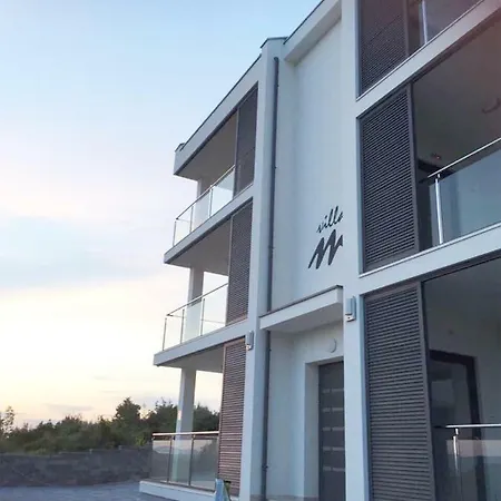 M - Your Business & In Appartement *