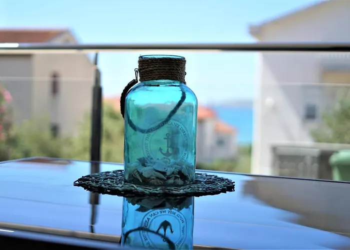 M - Your Business&holiday In