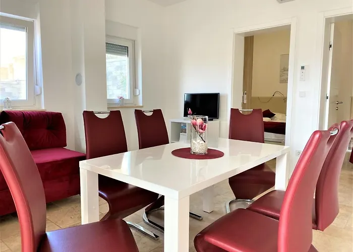 M - Your Business & In Appartement Šibenik