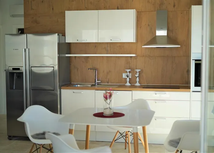 Apartmán M - Your Business & In *