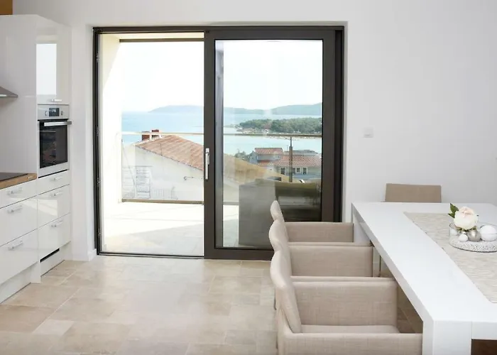 M - Your Business & In Appartement *