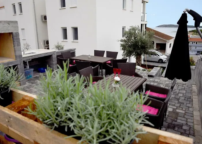 M - Your Business & In Appartement *